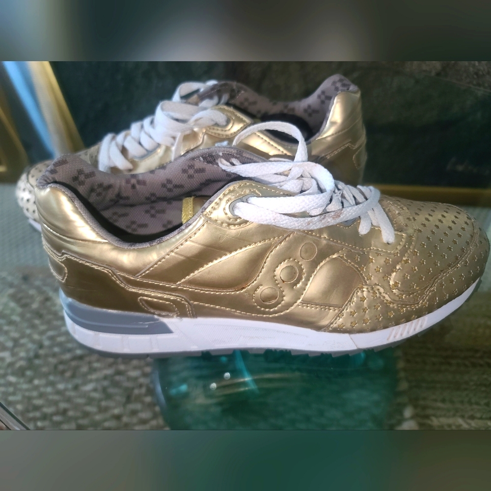 Saucony Shadow 5000x Cloths Play Metallic Gold Sneakers with Quilted Detailing..